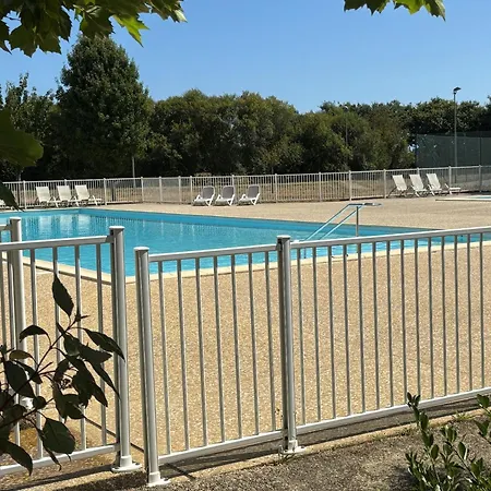 度假居 Maison De 2* Avec Piscine Chauffee, Proche Et Commerces - Fr-1-197-492 Saint-Hilaire-de-Talmont