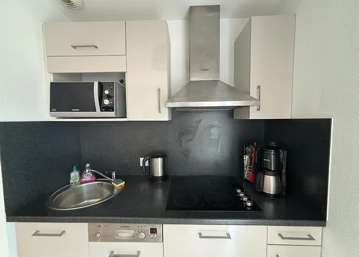 Maison De 2* Avec Piscine Chauffee, Proche Et Commerces - Fr-1-197-492 בית נופש